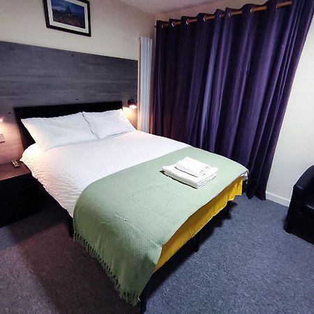 Osney Hazel Studio - Self Contained Studio Flat Оксфорд Екстериор снимка